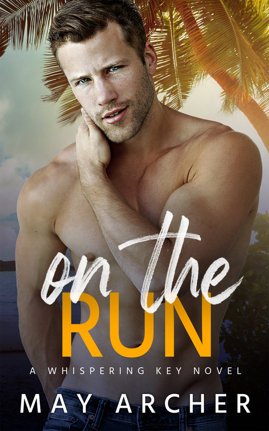 On the Run (Whispering Key) - Paperback
